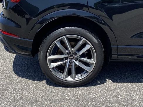 Certified 2023 Audi Q3 2.0T Premium w/ Black Optic Sport Package AWD/4WD image 7