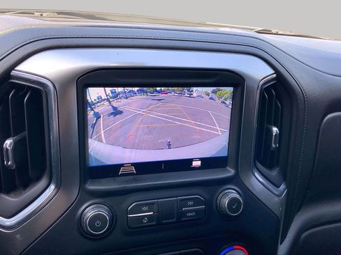 Used 2021 Chevrolet Silverado 1500 LT RWD image 24