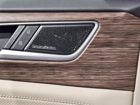 New 2026 Volkswagen Atlas SEL Premium R-Line image 5