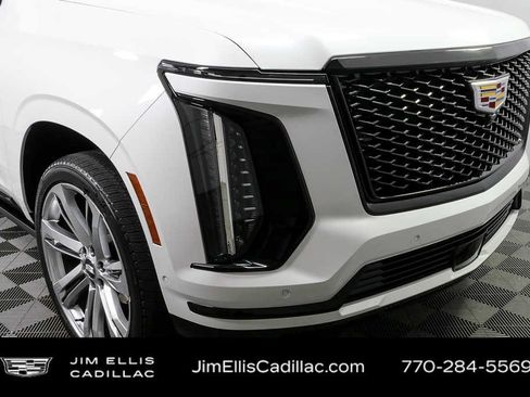 Used 2025 Cadillac Escalade ESV Sport Platinum AWD/4WD image 42