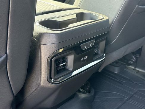 Used 2023 Chevrolet Silverado 1500 ZR2 image 19