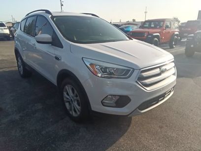Used 2017 Ford Escape SE w/ SE Leather Comfort Package