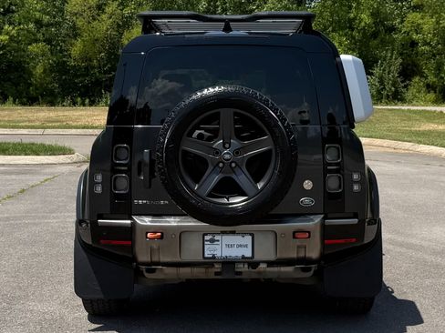 Used 2023 Land Rover Defender 110 X AWD/4WD image 6
