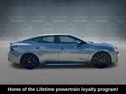 Used 2021 Nissan Maxima SR w/ Sport Mat Group FWD image 7