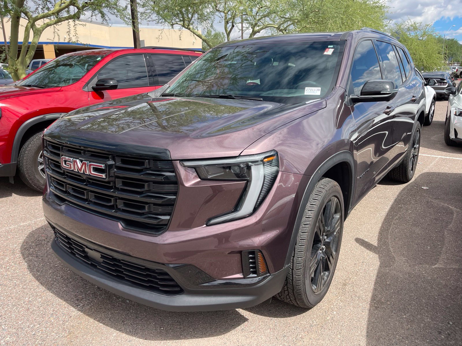Used 2025 GMC Acadia Elevation w/ Black Edition FWD image 1