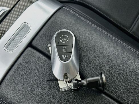 Used 2023 Mercedes-Benz C 300 Sedan image 25