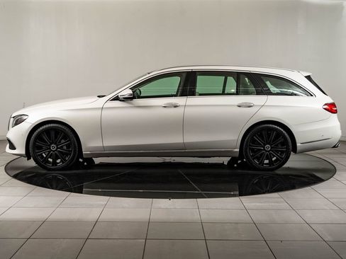 Used 2018 Mercedes-Benz E 400 4MATIC Wagon image 5