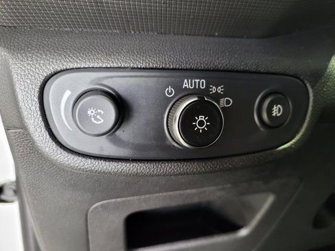 Used 2021 Chevrolet TrailBlazer LT w/ Convenience Package image 40