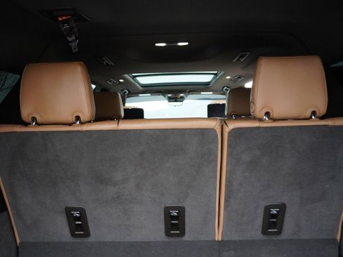 Used 2021 Cadillac Escalade ESV Sport w/ Driver Assist Tech Package image 35