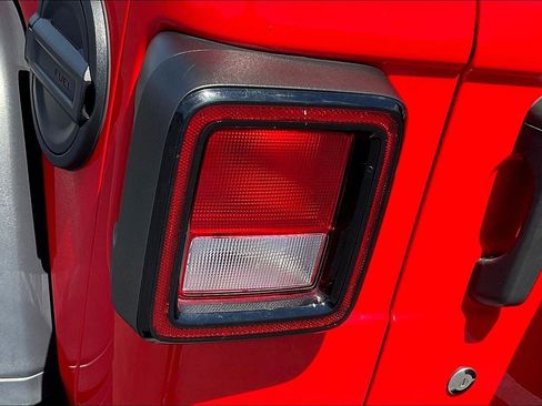 Used 2020 Jeep Wrangler Unlimited Rubicon image 29