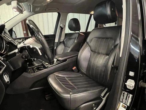 Used 2017 Mercedes-Benz GLS 450 4MATIC image 3