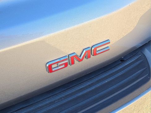 Used 2025 GMC Yukon Denali image 14