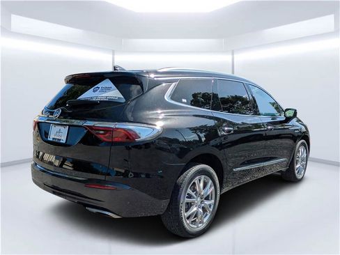 Used 2022 Buick Enclave Premium w/ Surround and Sites Package image 3