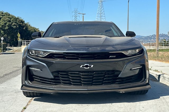 Used 2019 Chevrolet Camaro SS RWD image 9