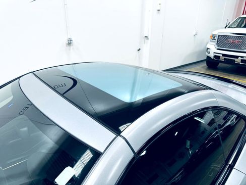 Used 2014 Mercedes-Benz SL 550 image 15