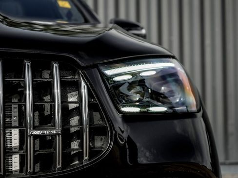 New 2026 Mercedes-Benz GLE 63 AMG S image 6
