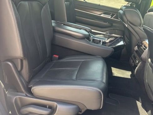 Used 2023 Jeep Grand Wagoneer Series II AWD/4WD image 52