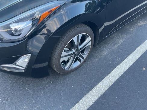 Used 2015 Hyundai Elantra Sport image 4