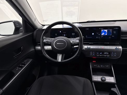 Used 2024 Hyundai Kona SEL w/ Convenience Package FWD image 16