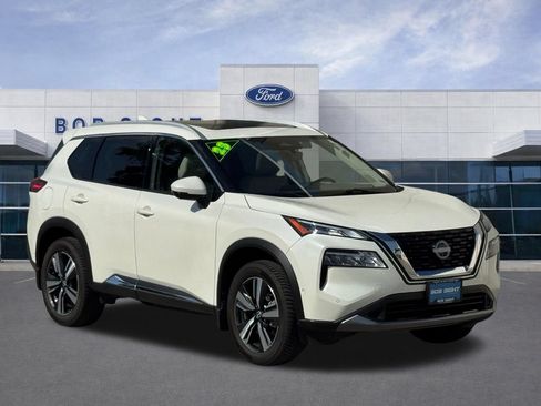 Used 2023 Nissan Rogue SL w/ SL Premium Package FWD image 2