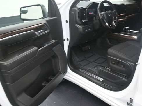 Used 2022 Chevrolet Silverado 1500 LT Trail Boss w/ Protection Package AWD/4WD image 10