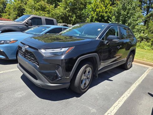 Used 2023 Toyota RAV4 XLE w/ Convenience Package AWD/4WD image 3
