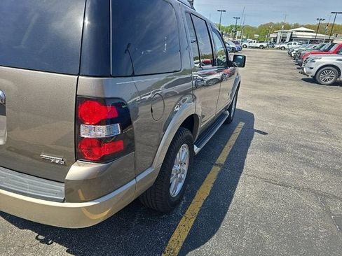 Used 2006 Ford Explorer Eddie Bauer AWD/4WD image 3