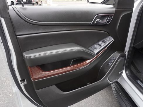 Used 2020 GMC Yukon SLT w/ Open Road Package image 17