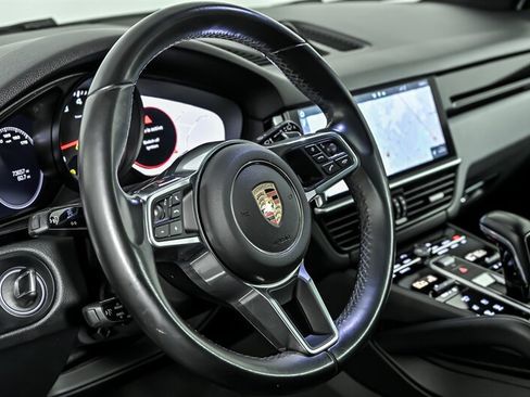Used 2020 Porsche Cayenne AWD/4WD image 21