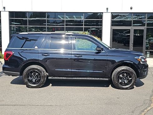 Used 2023 Ford Expedition Timberline image 8