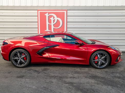 Used 2021 Chevrolet Corvette Stingray Premium Cpe w/ LPO, Roadside Safety Package RWD image 42