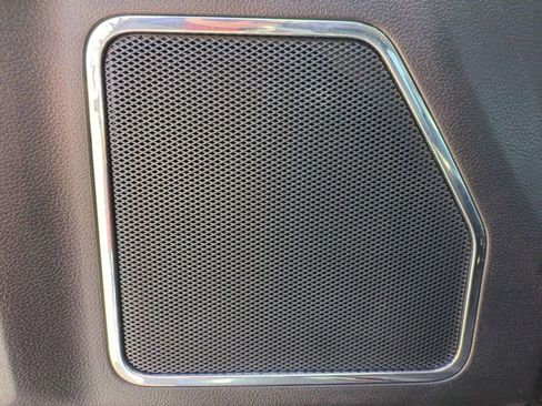 Used 2020 Ford F150 Lariat AWD/4WD image 12