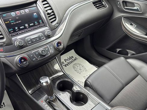 Used 2016 Chevrolet Impala LT w/ Convenience Package image 36