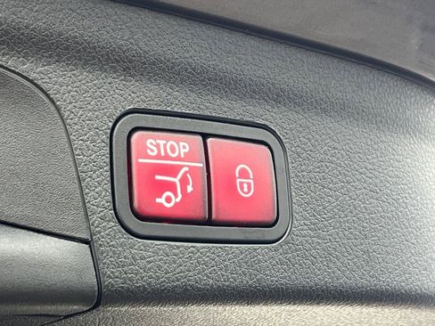 Certified 2023 Mercedes-Benz GLE 450 4MATIC w/ Premium Package image 21