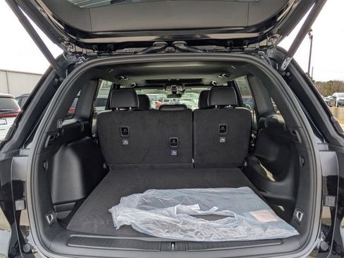 New 2026 Jeep Grand Cherokee Altitude RWD image 27