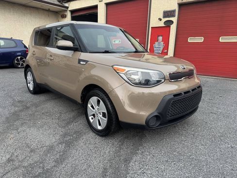 Used 2014 Kia Soul FWD image 9