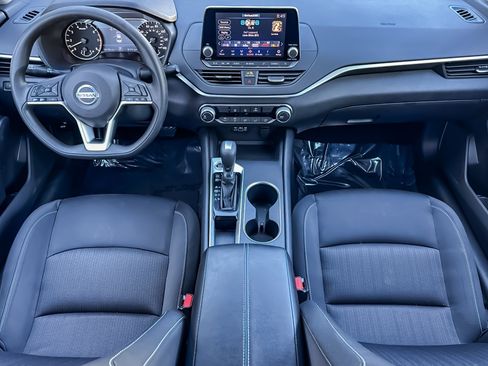 Used 2022 Nissan Altima 2.5 SV image 13