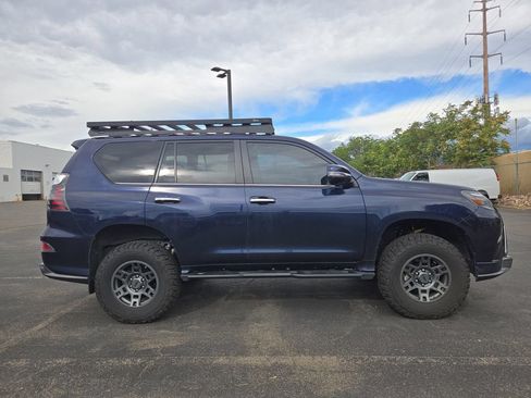 Used 2023 Lexus GX 460 Premium AWD/4WD image 4