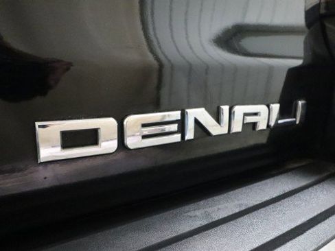 Used 2016 GMC Yukon XL Denali w/ Open Road Package AWD/4WD image 29