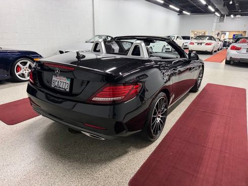 Used 2018 Mercedes-Benz SLC 300 image 11