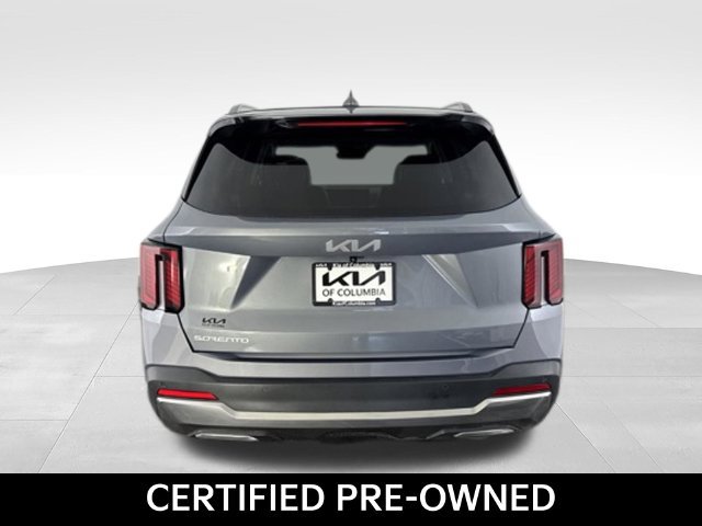 Certified 2025 Kia Sorento SX FWD image 10