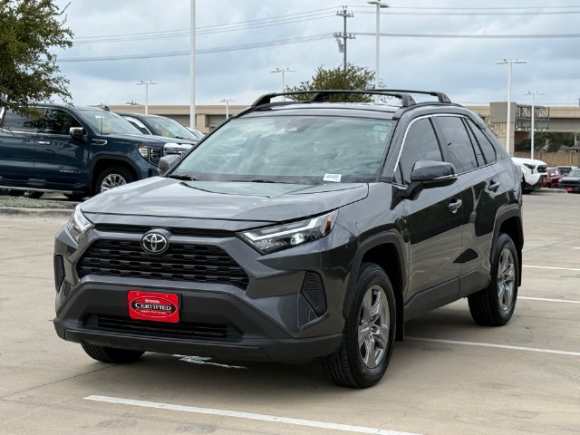 Used 2023 Toyota RAV4 XLE AWD/4WD image 9