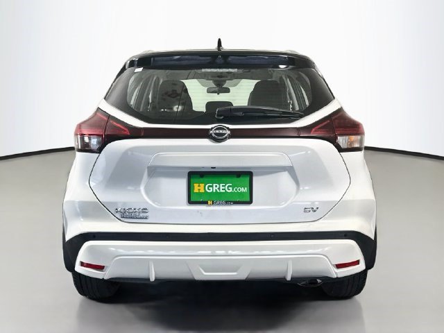 Used 2023 Nissan Kicks SV FWD image 8