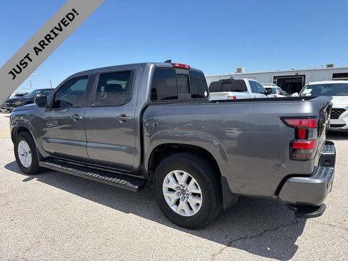Certified 2022 Nissan Frontier SV RWD image 7