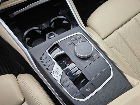 Used 2023 BMW 330i Sedan w/ Driving Assistance Package image 22