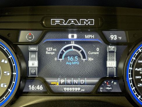 Used 2022 RAM 1500 Limited AWD/4WD image 9