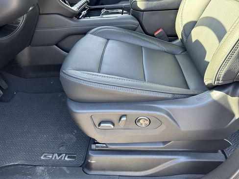 New 2026 GMC Yukon Denali image 19