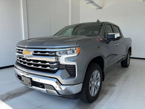 Used 2024 Chevrolet Silverado 1500 LTZ AWD/4WD image 21
