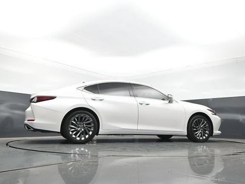 Used 2025 Lexus ES 350 Ultra Luxury w/ Accessory Package (Z1) FWD image 29