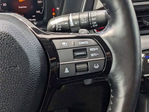 Used 2025 Honda Pilot Elite image 24